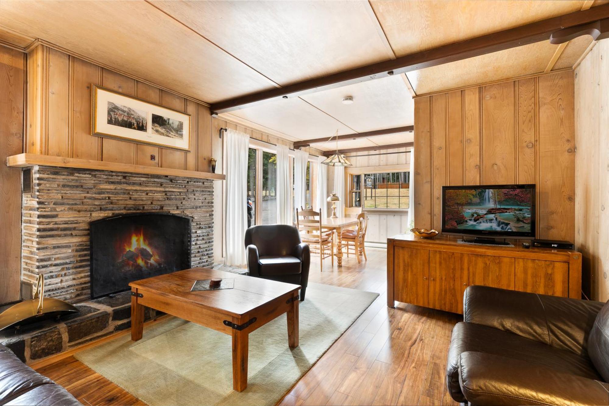 Elkhorn Lodge Vacation Rentals Банф Экстерьер фото